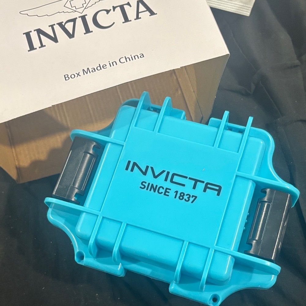 Invicta Turquoise Protective Case